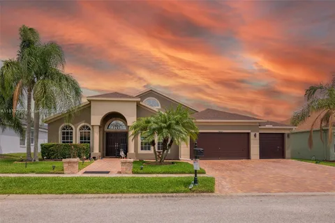 10327 MEADOW CROSSING DRIVE, Tampa FL 33647