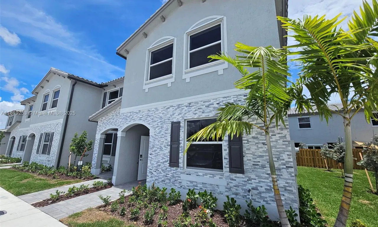 115 SE 11 AVE # 115, Florida City FL 33034