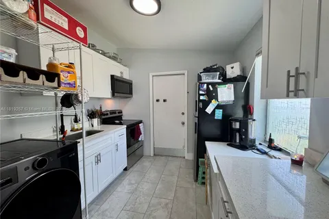 370 NW 15th Ct, Pompano Beach FL 33060