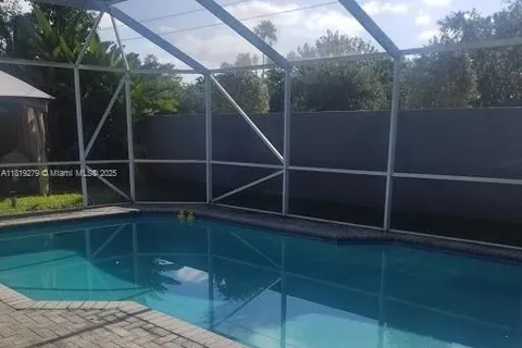 3701 Starboard Ave, Cooper City FL 33026