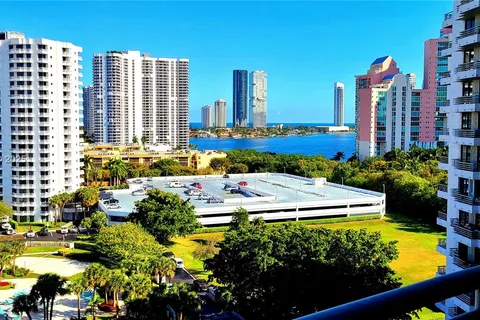 3300 NE 191st St # 1207, Aventura FL 33180