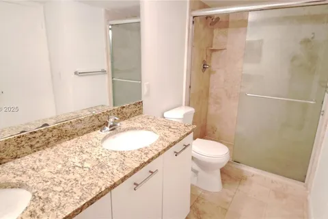 3300 NE 191st St # 1207, Aventura FL 33180
