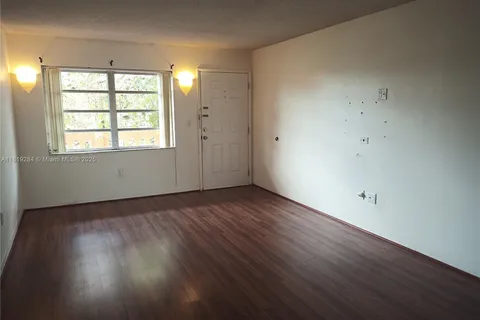 20311 NE 2nd Ave # 23, Miami FL 33179