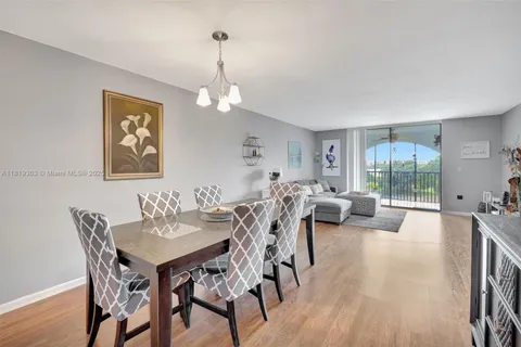3650 Environ Blvd # 502, Lauderhill FL 33319