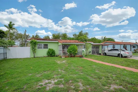 1150 W 69th Pl, Hialeah FL 33014