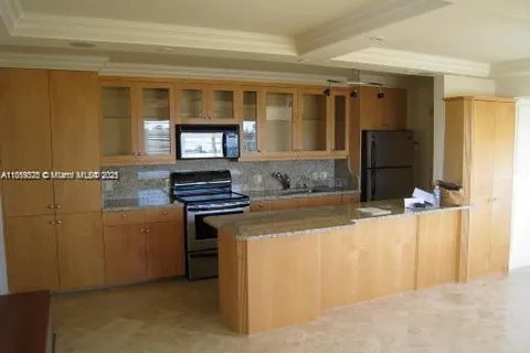 7904 West Dr # 401, North Bay Village FL 33141