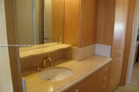 7904 West Dr # 401, North Bay Village FL 33141