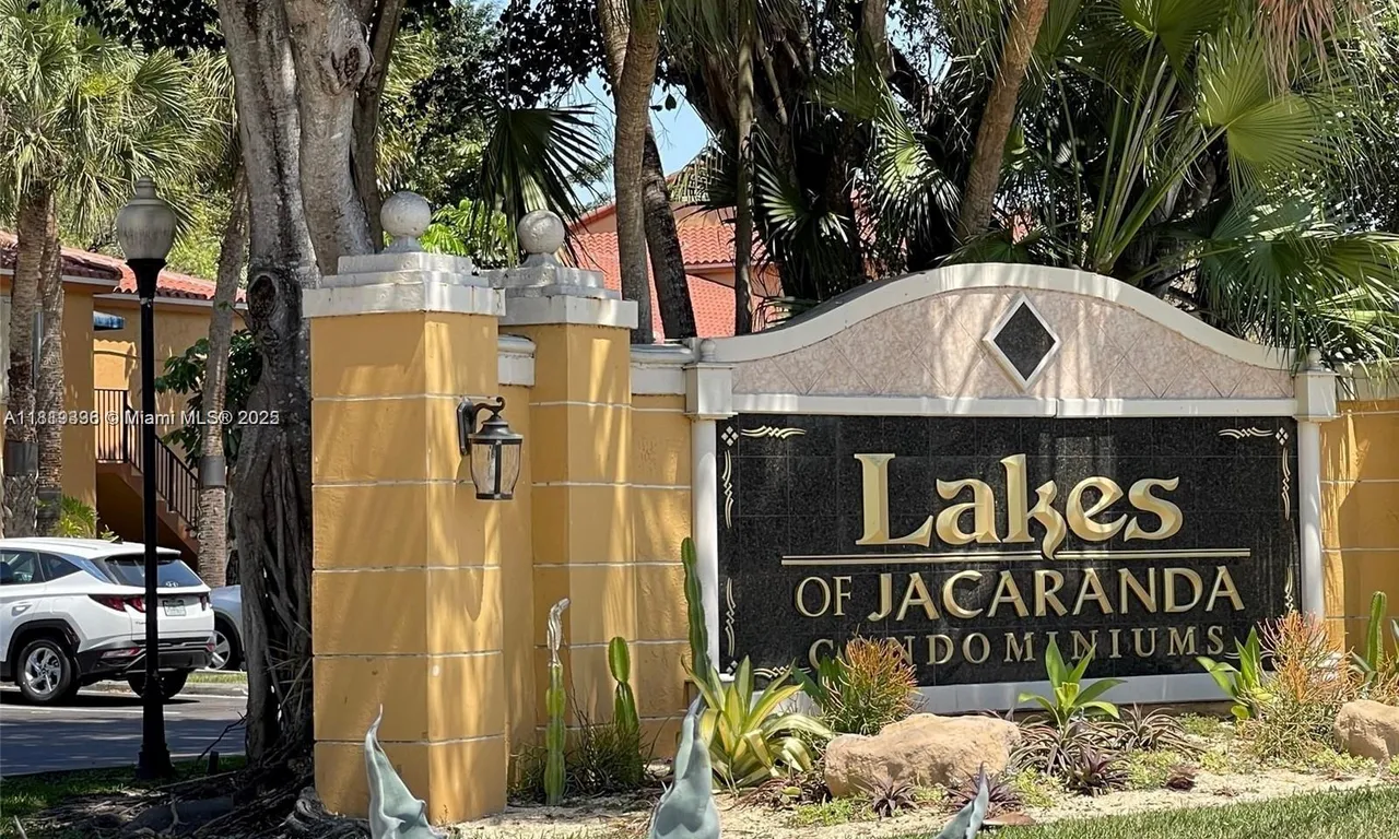 10717 Cleary Blvd # 207, Plantation FL 33324