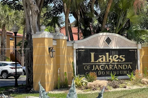10717 Cleary Blvd # 207, Plantation FL 33324