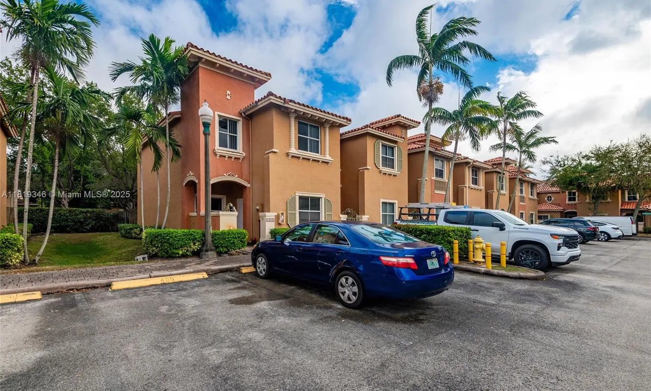 4958 White Mangrove Way E # 1, Dania Beach FL 33312