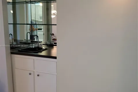 2901 S Palm Aire Dr # 109, Pompano Beach FL 33069