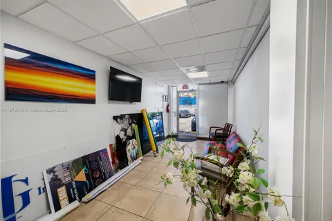 6772 W Flagler St, Miami FL 33144