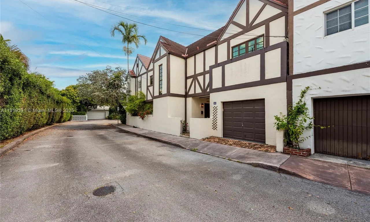 3621 VISCAYA CT, Coral Gables FL 33134