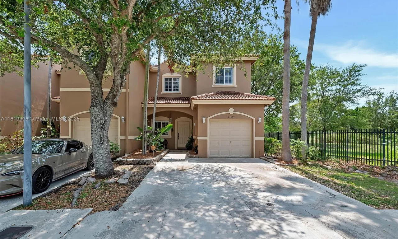 21497 SW 85th Ave, Cutler Bay FL 33189