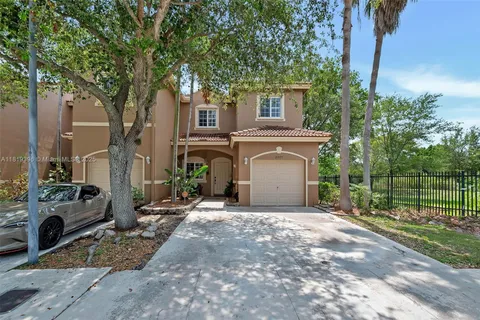 21497 SW 85th Ave, Cutler Bay FL 33189