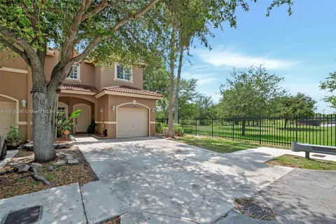 21497 SW 85th Ave, Cutler Bay FL 33189