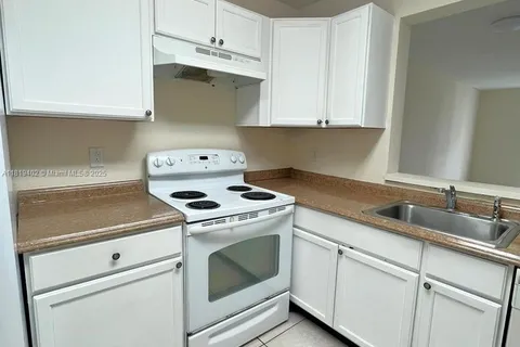 8740 N Sherman Cir # 308, Miramar FL 33025