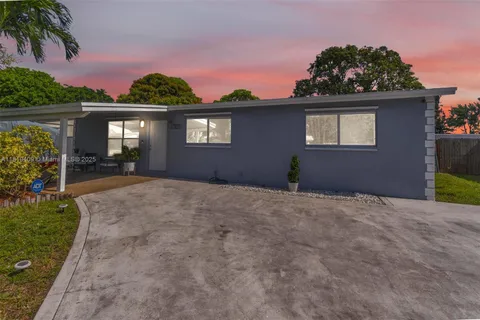 2771 NW 25th St, Fort Lauderdale FL 33311