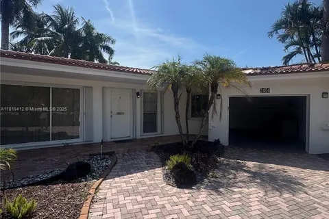 2404 NE 28th Ave, Fort Lauderdale FL 33305