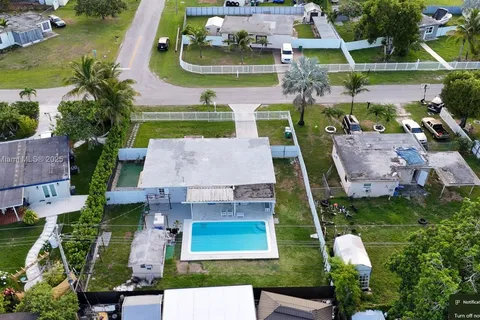 29125 Indiana Rd, Homestead FL 33033