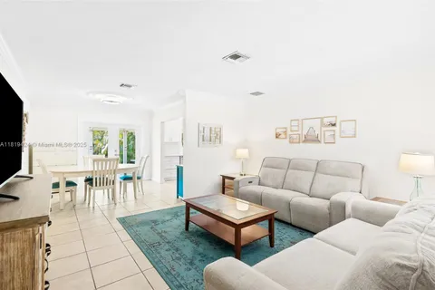 1760 SW 32nd Ct, Fort Lauderdale FL 33315