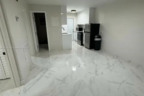 516 NW 18th Ave, Fort Lauderdale FL 33311