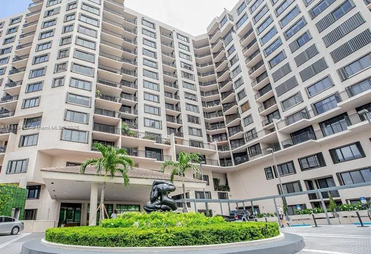 540 Brickell Key Dr # 301, Miami FL 33131