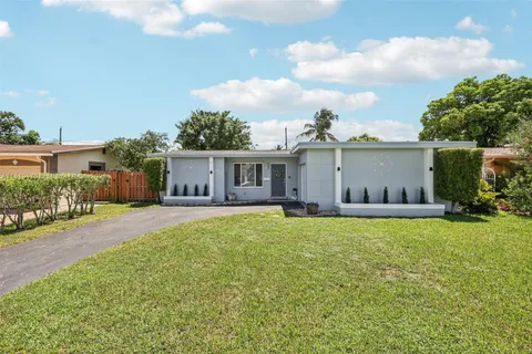 2375 NW 81st Ave, Sunrise FL 33322