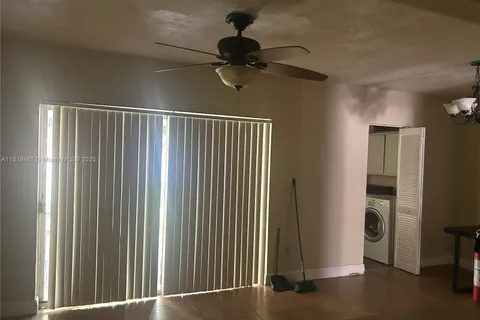 1680 W 72nd St, Hialeah FL 33014