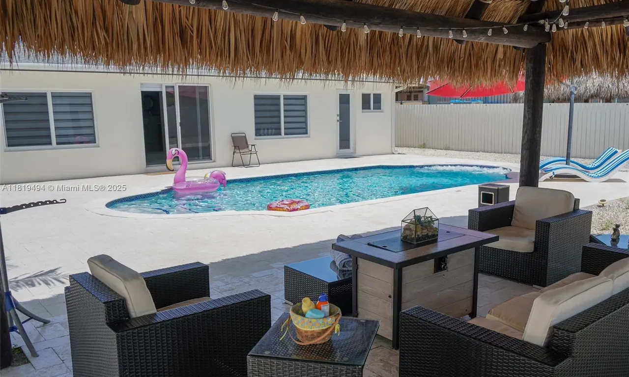 16 Fishermans Trl, Key Largo FL 33037