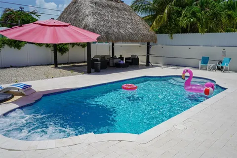 16 Fishermans Trl, Key Largo FL 33037
