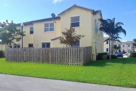 134 SE 28th Ter # 21, Homestead FL 33033