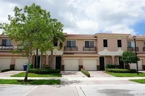 233 Las Brisas Cir # 233, Sunrise FL 33326