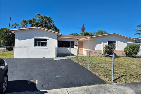 5991 NW 16th St, Sunrise FL 33313