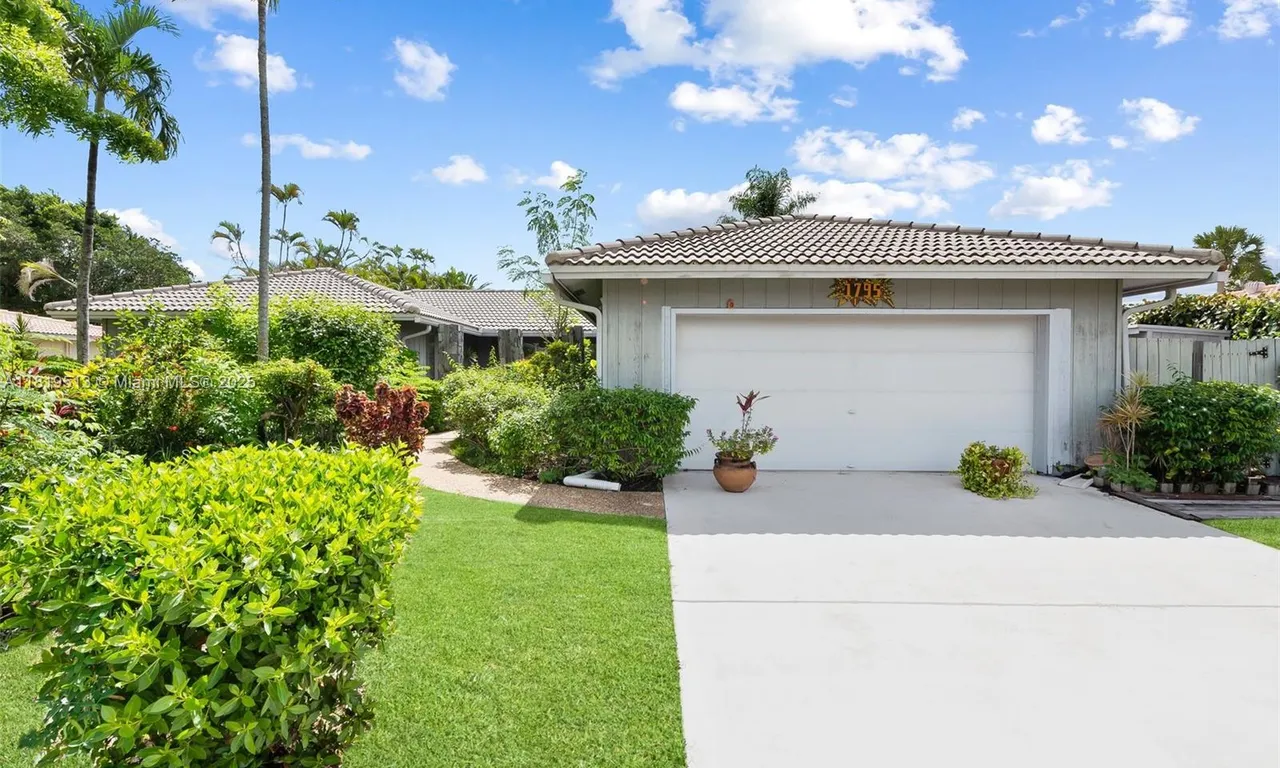 1795 NW 88th Way, Coral Springs FL 33071