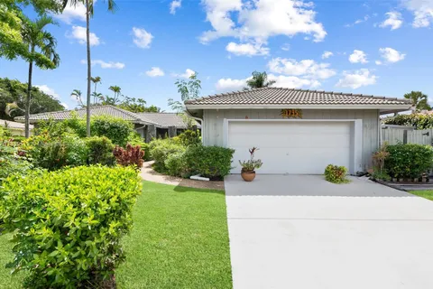 1795 NW 88th Way, Coral Springs FL 33071