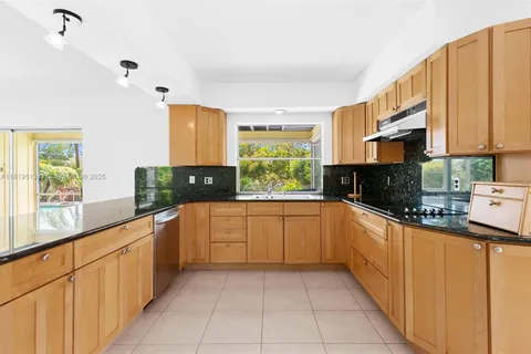1795 NW 88th Way, Coral Springs FL 33071