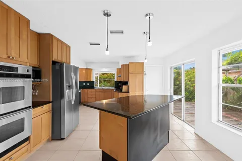 1795 NW 88th Way, Coral Springs FL 33071