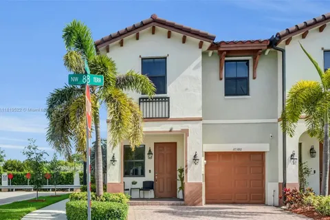 10380 NW 88th Ter, Doral FL 33178