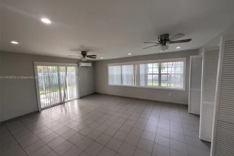 11735 SW 185th St, Miami FL 33177