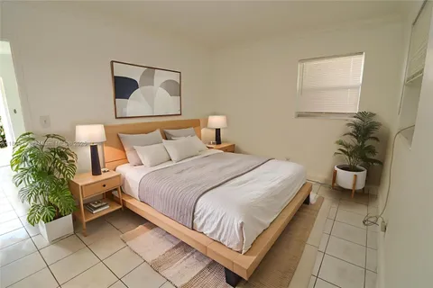 1341 NE 5th Ter # 4, Fort Lauderdale FL 33304