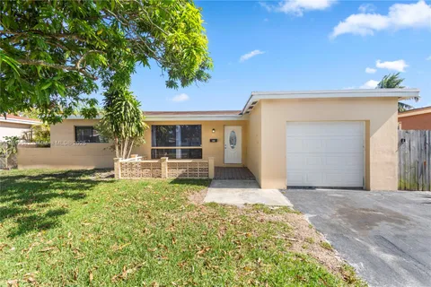 7816 Juniper St, Miramar FL 33023