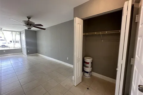 2861 N Oakland Forest Dr # 107, Oakland Park FL 33309