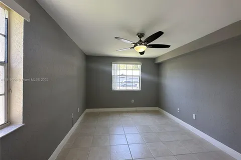 2861 N Oakland Forest Dr # 107, Oakland Park FL 33309