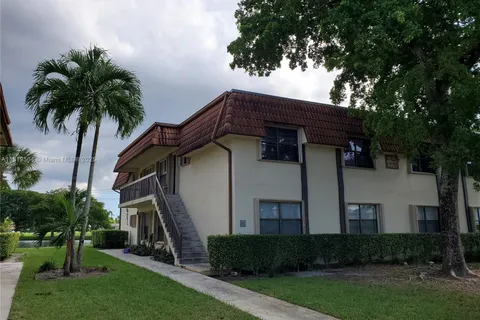 469 NW 100th Pl # 204, Pembroke Pines FL 33024