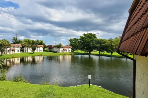469 NW 100th Pl # 204, Pembroke Pines FL 33024