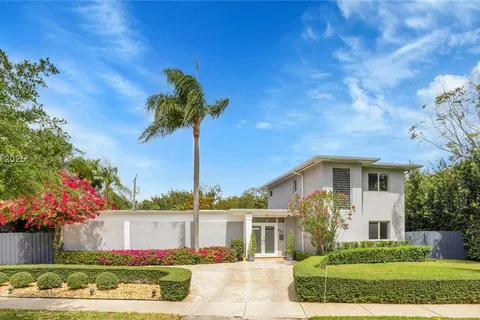 5757 SW 49th St, South Miami FL 33155