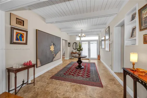 5757 SW 49th St, South Miami FL 33155