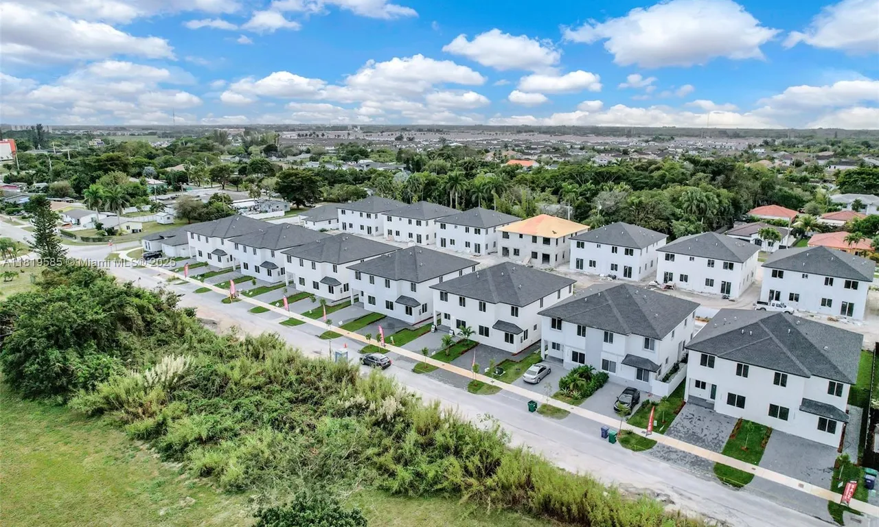 19446 SW 296 ST # A, Homestead FL 33030
