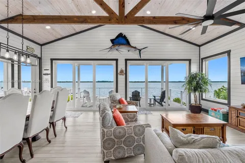 16 VIP Island Unit B, Grant Valkaria FL 32949